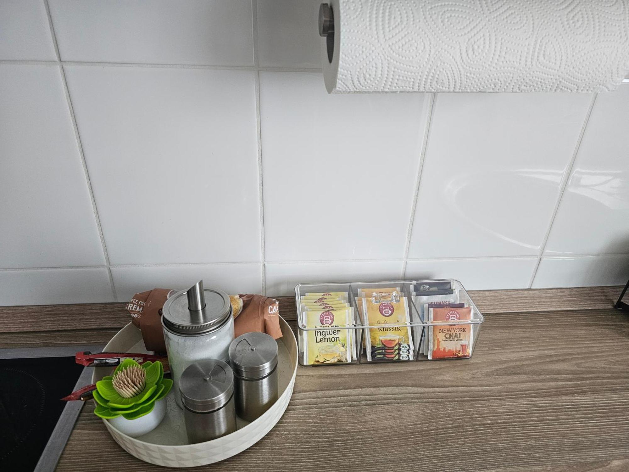 Warburg, Fewo "Sweet Home" 2,5 Zi- Eg-Separater Eingang - Parkplatz - Terasse- Komfortabel,Renoviert Exterior foto