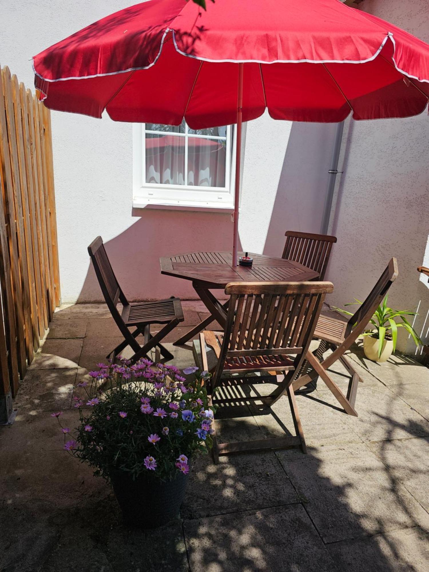 Warburg, Fewo "Sweet Home" 2,5 Zi- Eg-Separater Eingang - Parkplatz - Terasse- Komfortabel,Renoviert Exterior foto